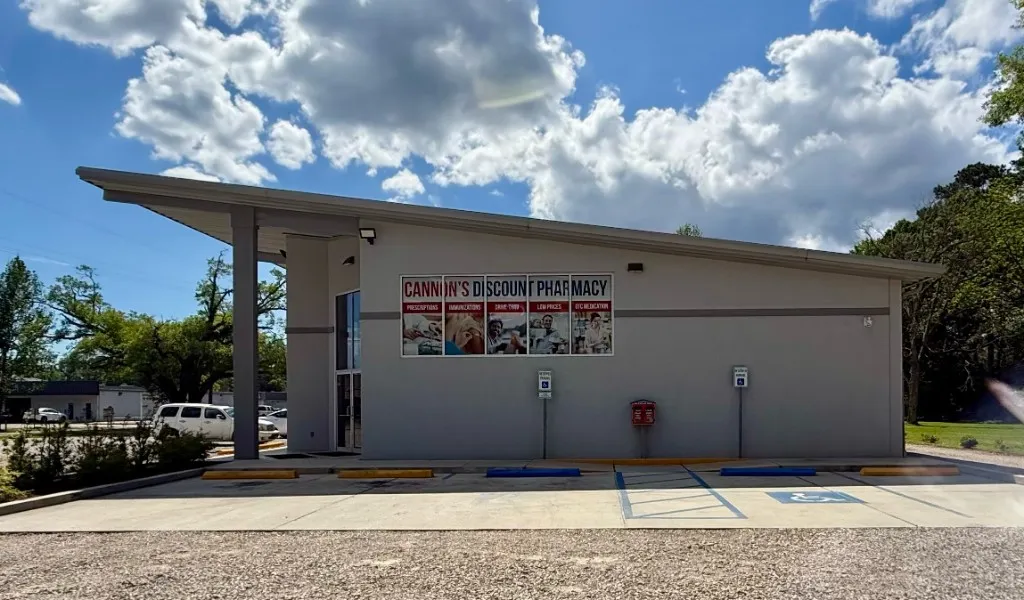 Exterior of Cannon's Discount Pharmacy in Independence, LA